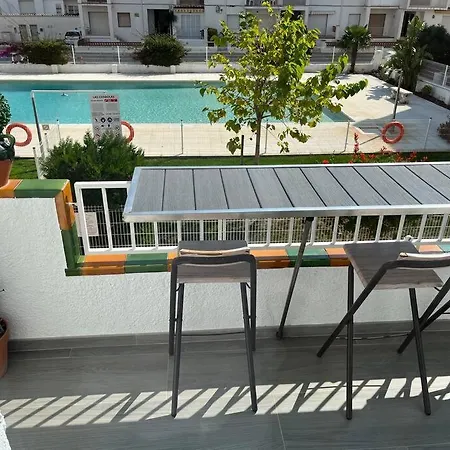 Apartment Le Canola Port - 45m2 - Vue Piscine - 500m- Parking Prive Gratuit Empuriabrava